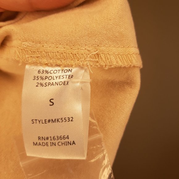 Brand NewBoutique MAZIK Distressed Gold Wash Denim Ruffle Top - Picture 7 of 8